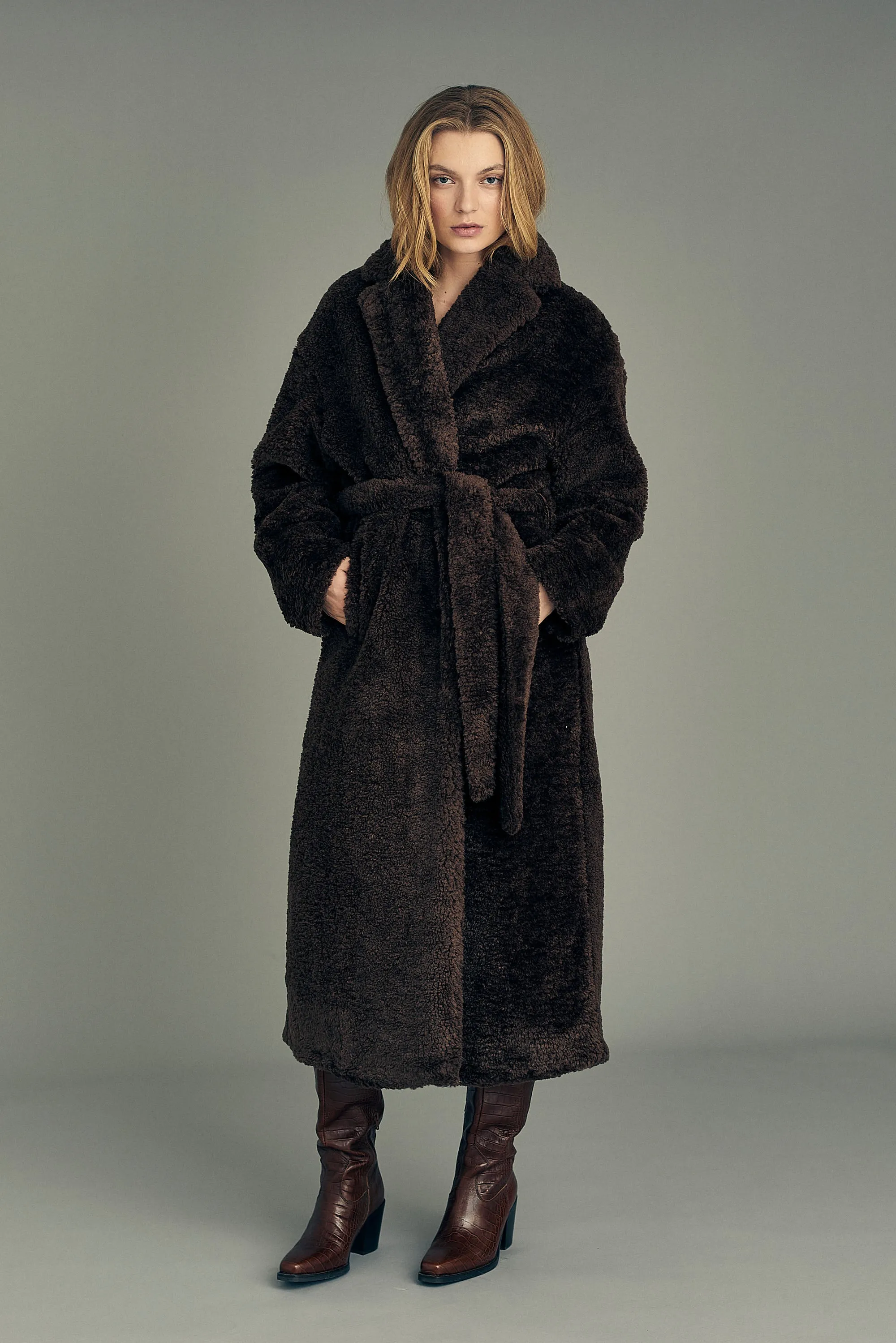 Teddy Long Coat AV4645 - Brown